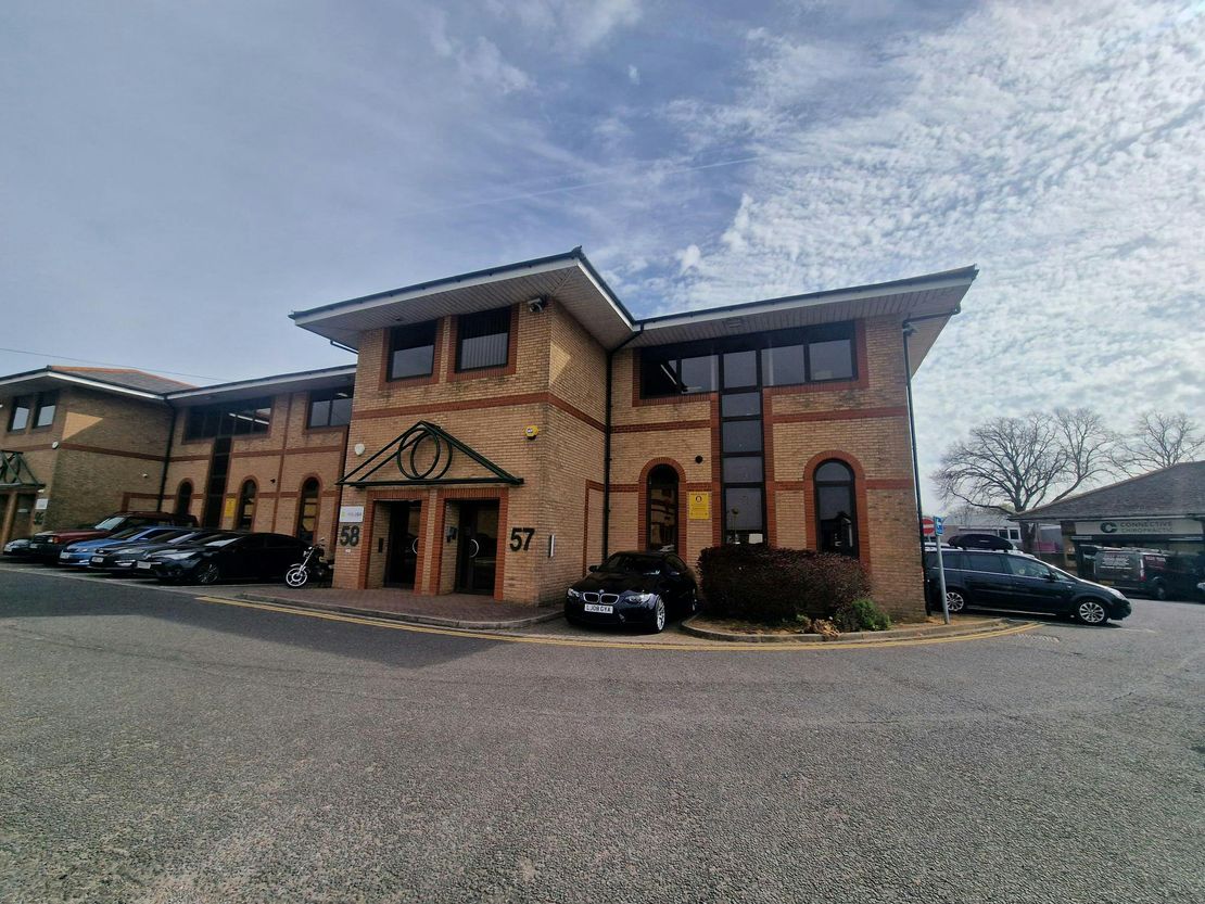 Unit 57 Tempus Business Centre, Kingsclere Road, Basingstoke, RG21 6XG