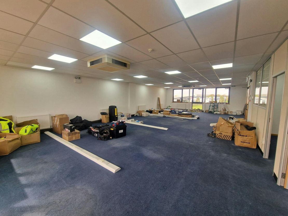 Unit 57 Tempus Business Centre, Kingsclere Road, Basingstoke, RG21 6XG
