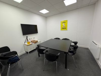 Property Image for Unit B4 OYO, Crabtree Manorway North, Belvedere, Kent, DA17 6AX