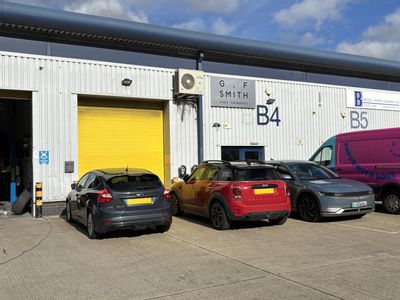 Property Image for Unit B4 OYO, Crabtree Manorway North, Belvedere, Kent, DA17 6AX