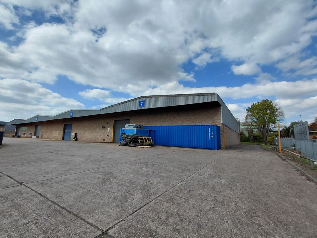 Unit 7 Deans Road, Old Wolverton, Milton Keynes, MK12 5NL