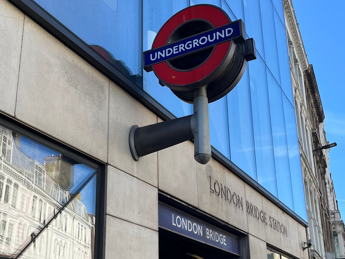 82 Borough High Street, London, SE1 1NH
