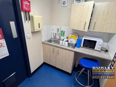 Property Image for 2 Belwell Lane, Sutton Coldfield, West Midlands, B74 4AB