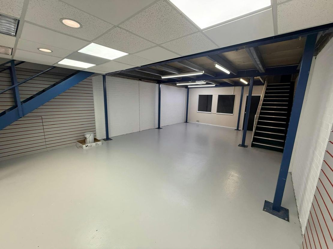 Unit 3, Block 3, Riverside Trading Estate, Northwich, CW8 1BE
