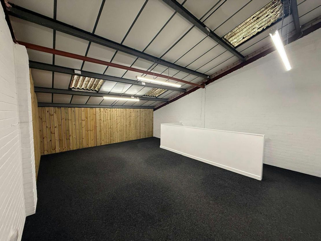Unit 3, Block 3, Riverside Trading Estate, Northwich, CW8 1BE