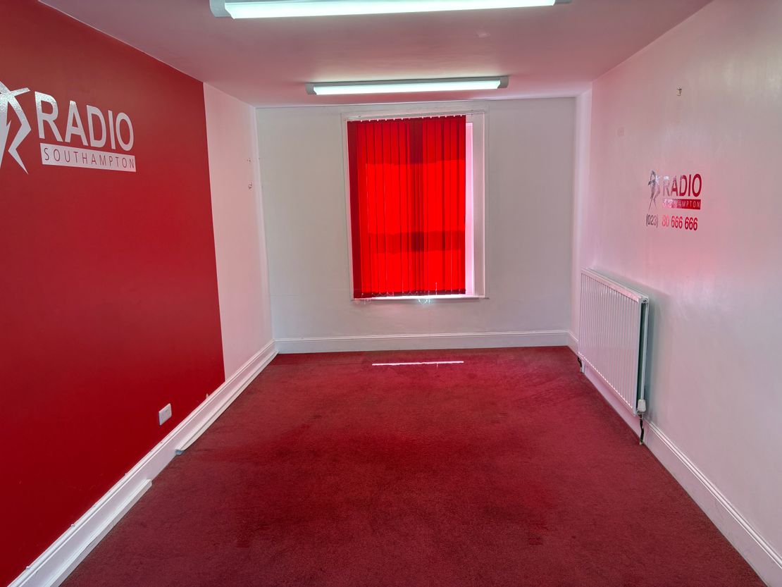 158 Millbrook Road East, Southampton, Hampshire, SO15 1JR