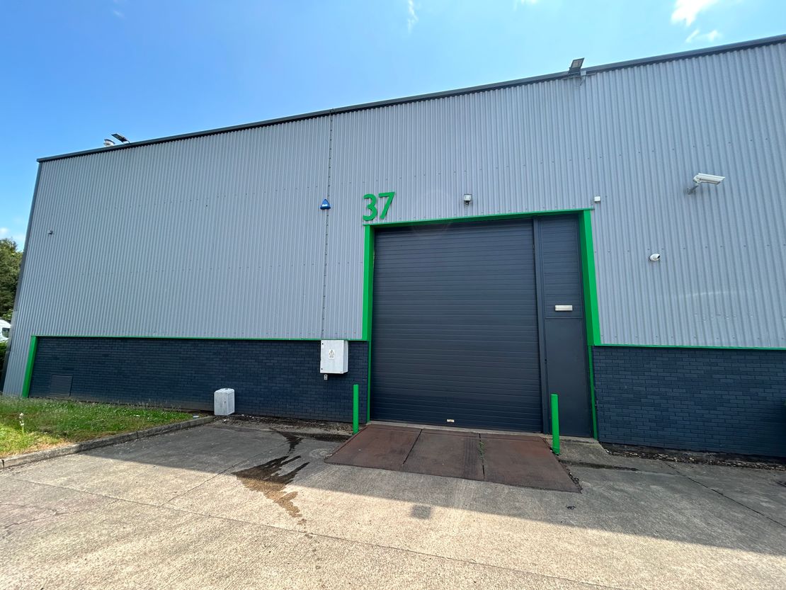 Unit 37 Potters Lane, Potters Lane, Milton Keynes, Buckinghamshire, MK11 3HQ