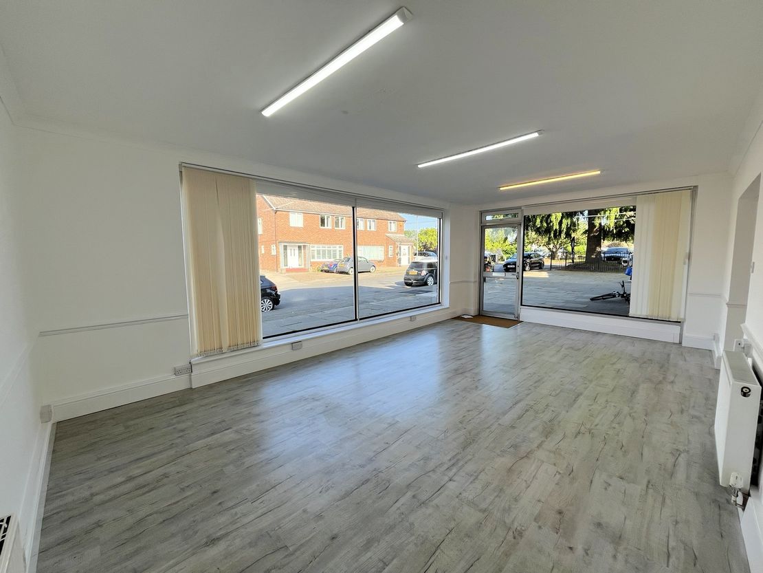 14 Monks Mead, Bicknacre, Chelmsford, Essex, CM3 4EU