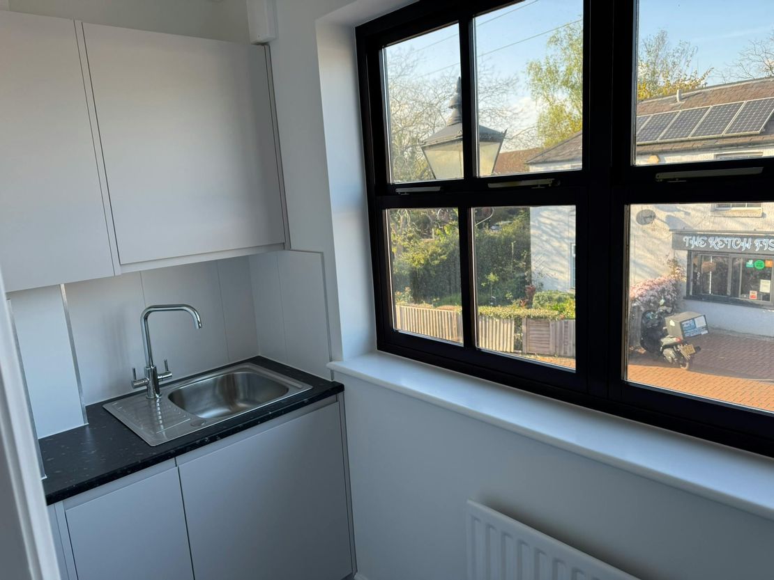 First Floor Office, 14 St. Johns Road, Woking, GU21 7SE