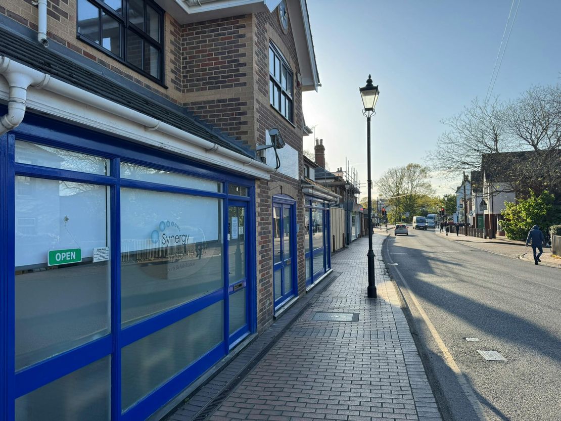First Floor Office, 14 St. Johns Road, Woking, GU21 7SE
