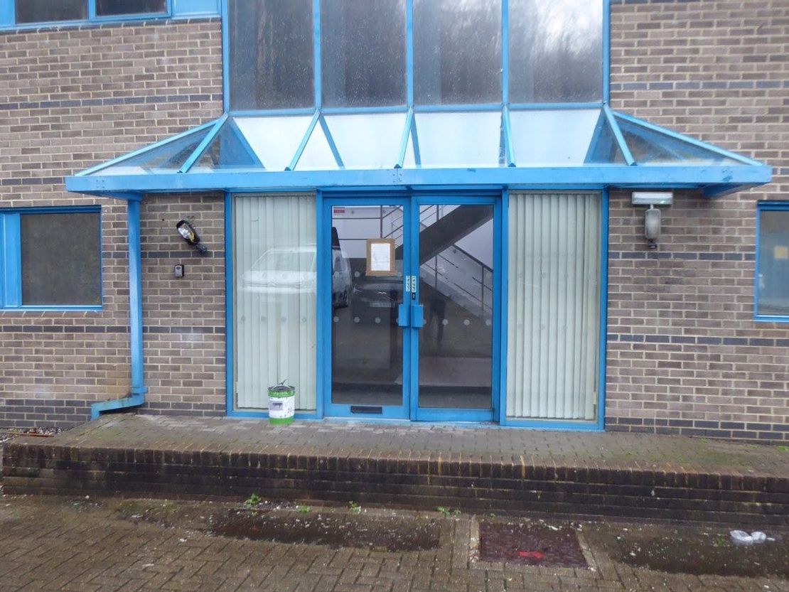 Unit 22, Chapman Way, Tunbridge Wells, TN2 3EF