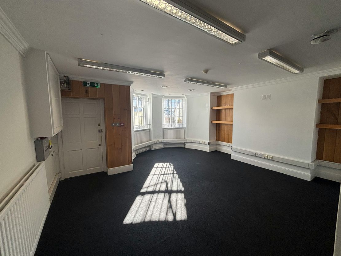 Lower Ground Floor, 4 St. Georges Place, Brighton, BN1 4GA