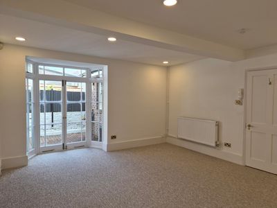 Property Image for 22 Mount Ephraim Road, Tunbridge Wells, Kent, TN1 1ED