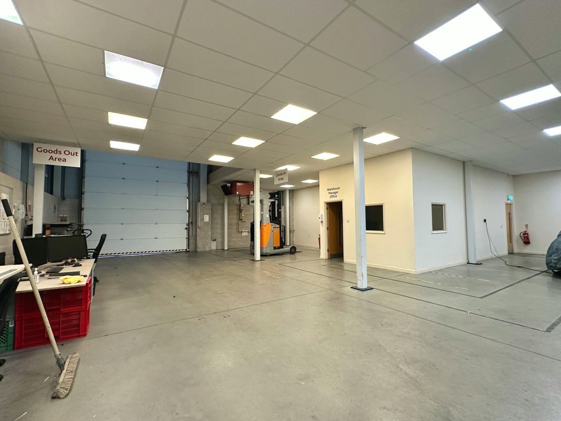Unit 7 Premier Business Park, Dencora Way, Luton, LU3 3HP