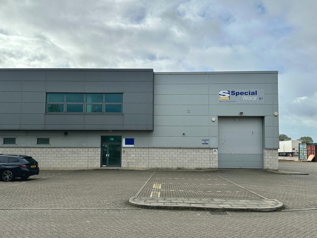 Unit 7 Premier Business Park, Dencora Way, Luton, LU3 3HP