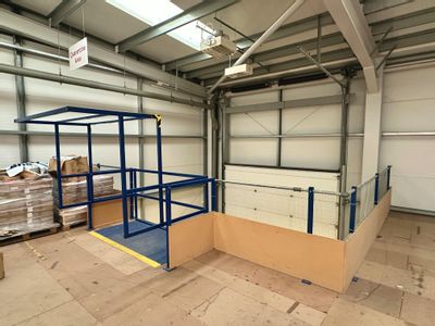Property Image for Unit 7 Premier Business Park, Dencora Way, Luton, LU3 3HP