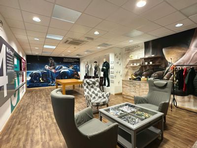 Property Image for Unit 7 Premier Business Park, Dencora Way, Luton, LU3 3HP