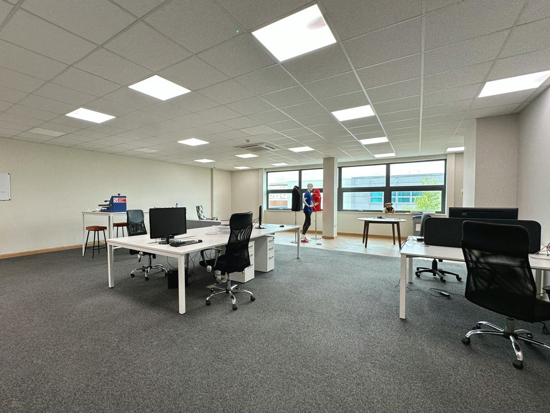 Unit 7 Premier Business Park, Dencora Way, Luton, LU3 3HP
