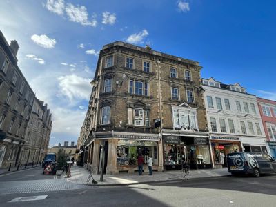 Property Image for 110a High Street, Oxford, OX1 4BT