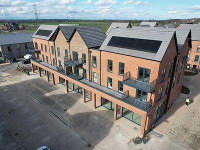 Property Image for Unit 7, Huckett Street, Houghton Regis, Dunstable, Bedfordshire, LU5 5GX