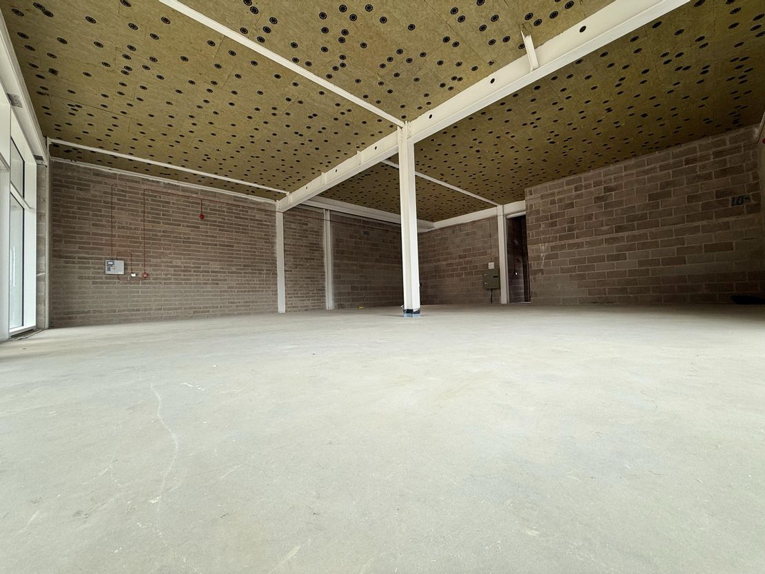 Unit 9, Huckett Street, Houghton Regis, Dunstable, Bedfordshire, LU5 5GX