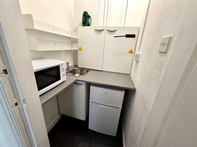 Property Image for 170 Lower Kirkgate, Wakefield, West Yorkshire, WF1 1UD