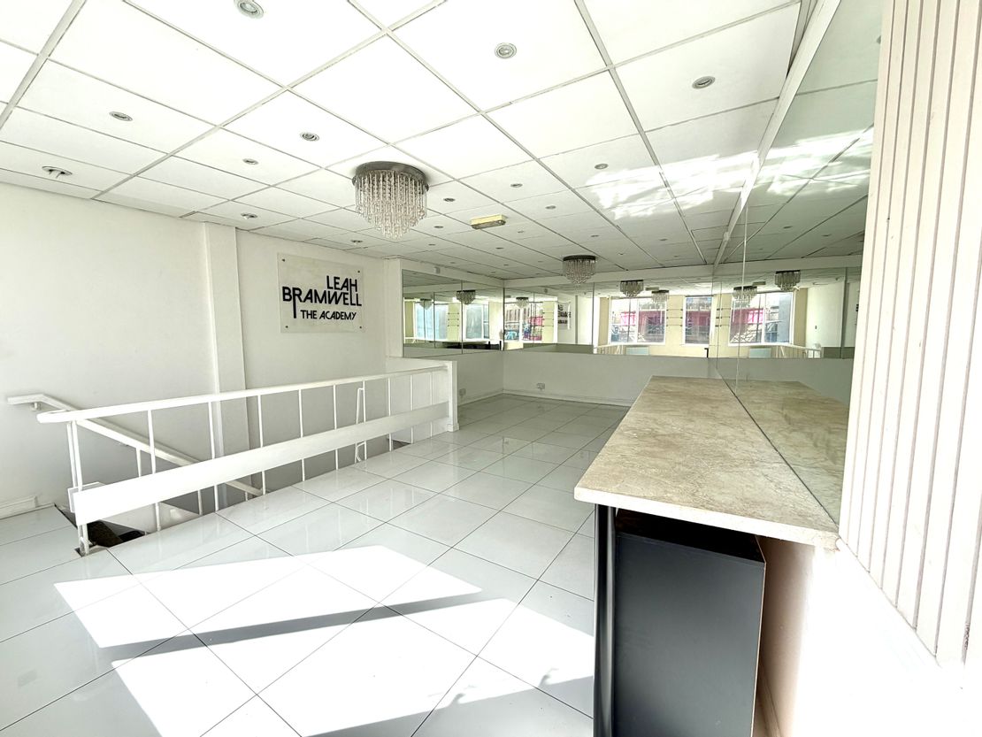 170 Lower Kirkgate, Wakefield, West Yorkshire, WF1 1UD