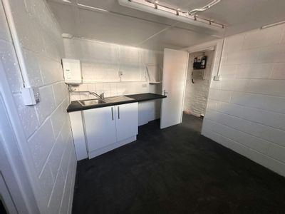 Property Image for 2 Railway Approach, Tonbridge, TN9 2RQ