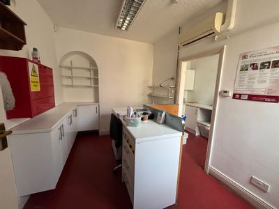Property Image for 4 Rishworth Street, Wakefield, West Yorkshire, WF1 3BY