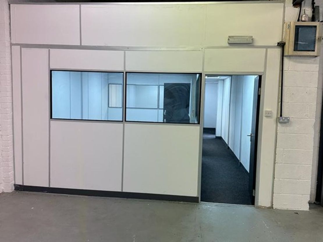 Unit E, 340 St. Saviours Road, Leicester, Leicestershire, LE5 4HJ