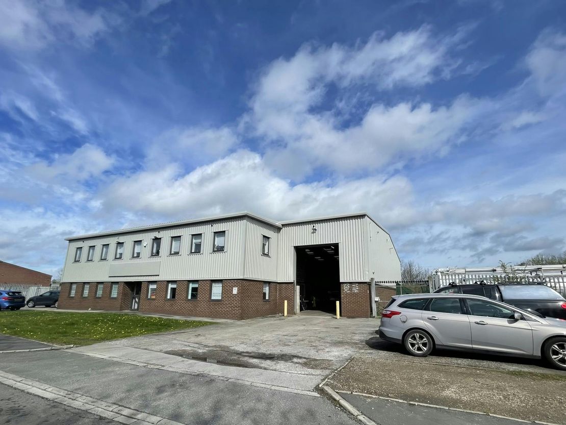 Supreme House, Lotherton Way, Leeds, LS25 2JY