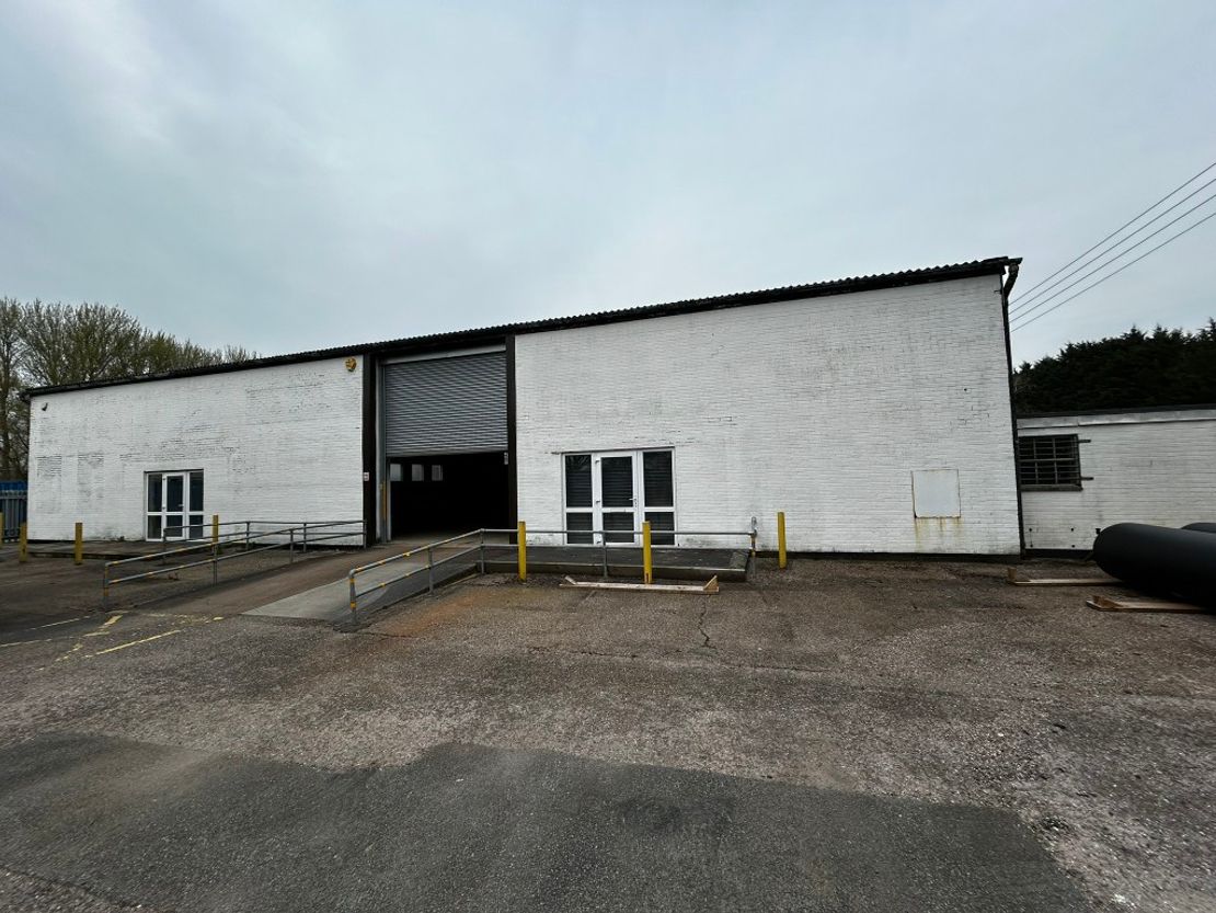 Former Co-Operative Premises, Lodge Trading Estate, Station Road, Broadclyst, Exeter, Devon, EX5 3BS