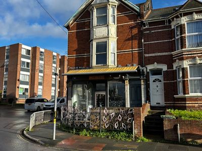 Property Image for 1 Polsloe Road, Exeter, Devon, EX1 2HL
