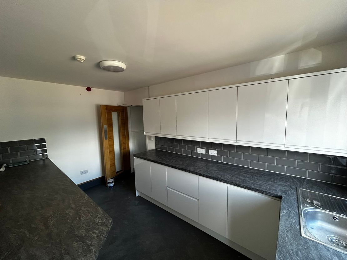 Unit 4, Heron Units, Heron Road, Sowton, Exeter, South West, EX2 7LL