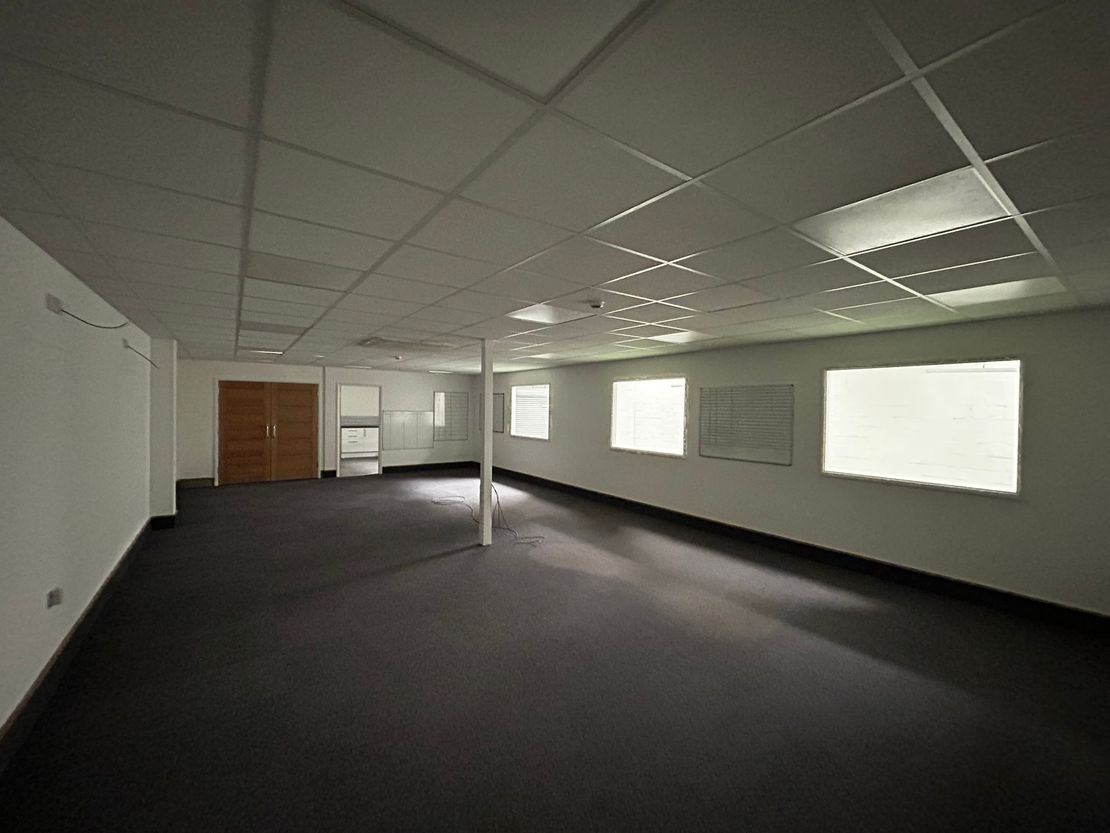 Unit 4, Heron Units, Heron Road, Sowton, Exeter, South West, EX2 7LL