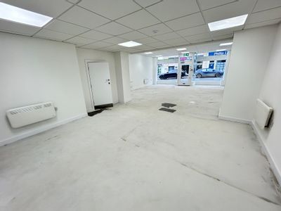Property Image for 22 Worcester Road, Malvern, West Midlands, WR14 4QW