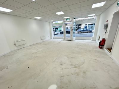 Property Image for 22 Worcester Road, Malvern, West Midlands, WR14 4QW