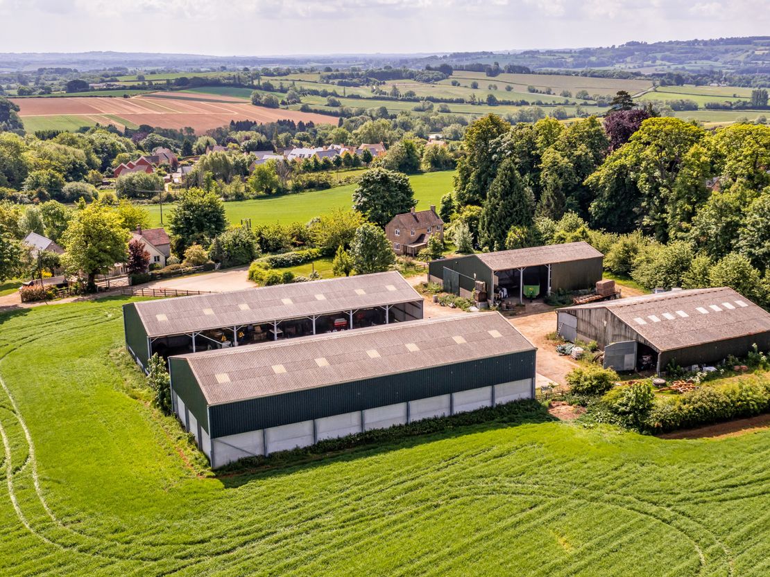 Lot 1: Oakham Farm, Nashs Lane, Ebrington, Gloucestershire, GL55 6NN