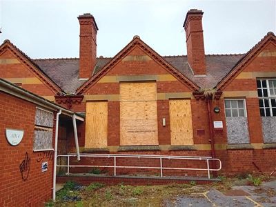 Property Image for Former Freeway Building, Park Avenue, Nuneaton, West Midlands, CV11 4PQ