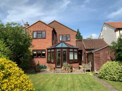 Property Image for 5 The Vineys, Sandhurst Lane, Sandhurst, Gloucester, GL2 9NX