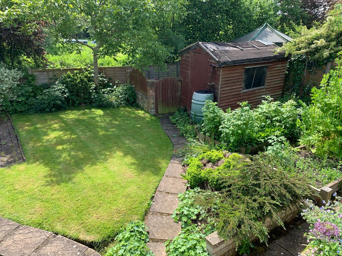 5 The Vineys, Sandhurst Lane, Sandhurst, Gloucester, GL2 9NX