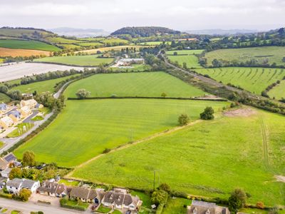Property Image for Strategic Land, Gotherington, Gretton Road, Cheltenham, Gloucestershire, GL52 9QY