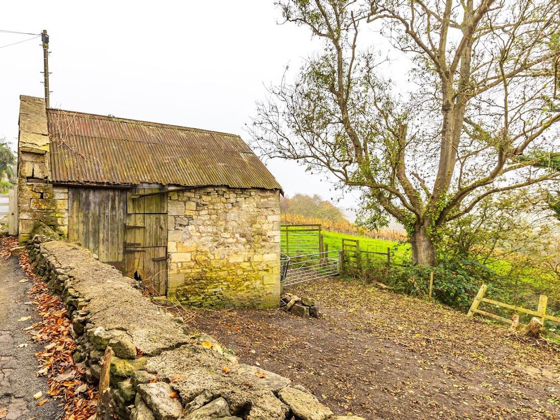 Land And Stables At Culver Hill, Stroud, Gloucestershire, GL5 5BB