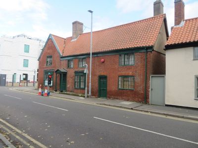 Property Image for 2/2A Newgate Street and 13/15 Park Street, Worksop, Worksop, Nottinghamshire, S80 2HD