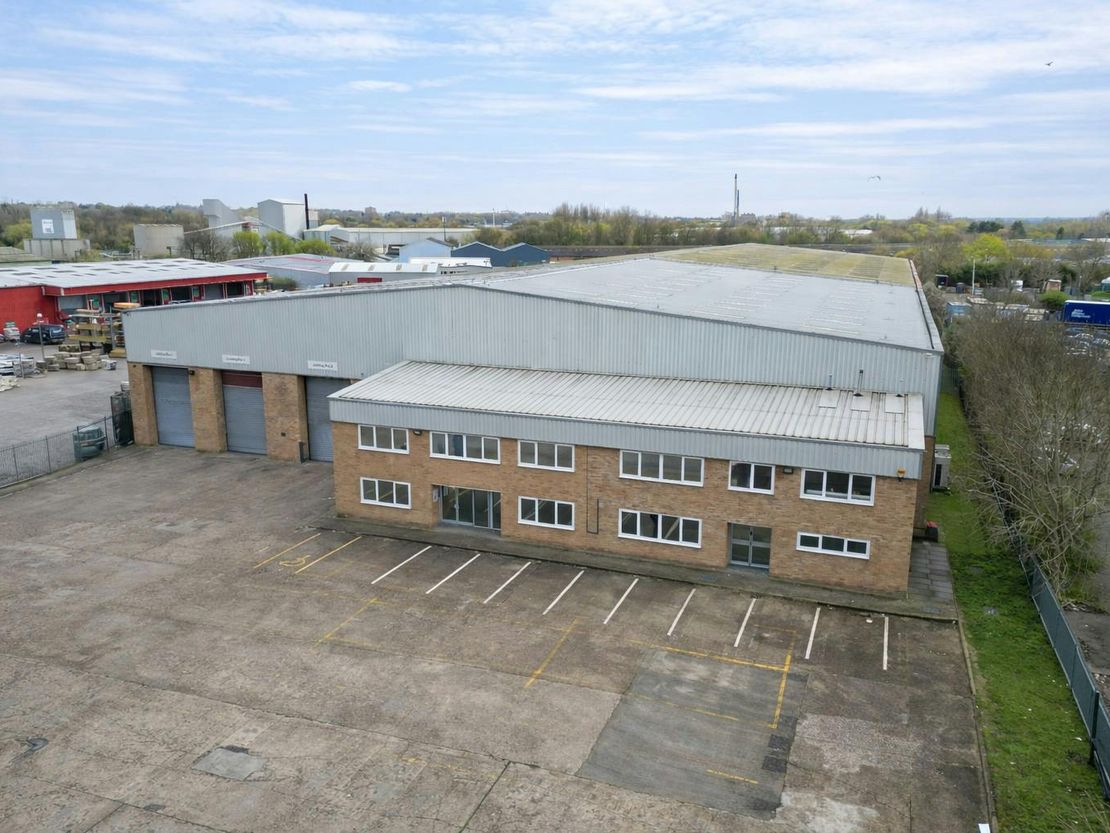 Unit G1, Riverway, Harlow, CM20 2DP
