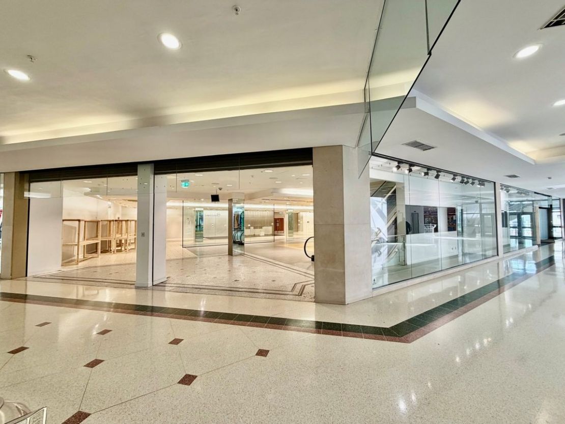 Unit 205-207 The Potteries Centre, Quadrant Road, Stoke-on-Trent, Staffordshire, ST1 1RZ