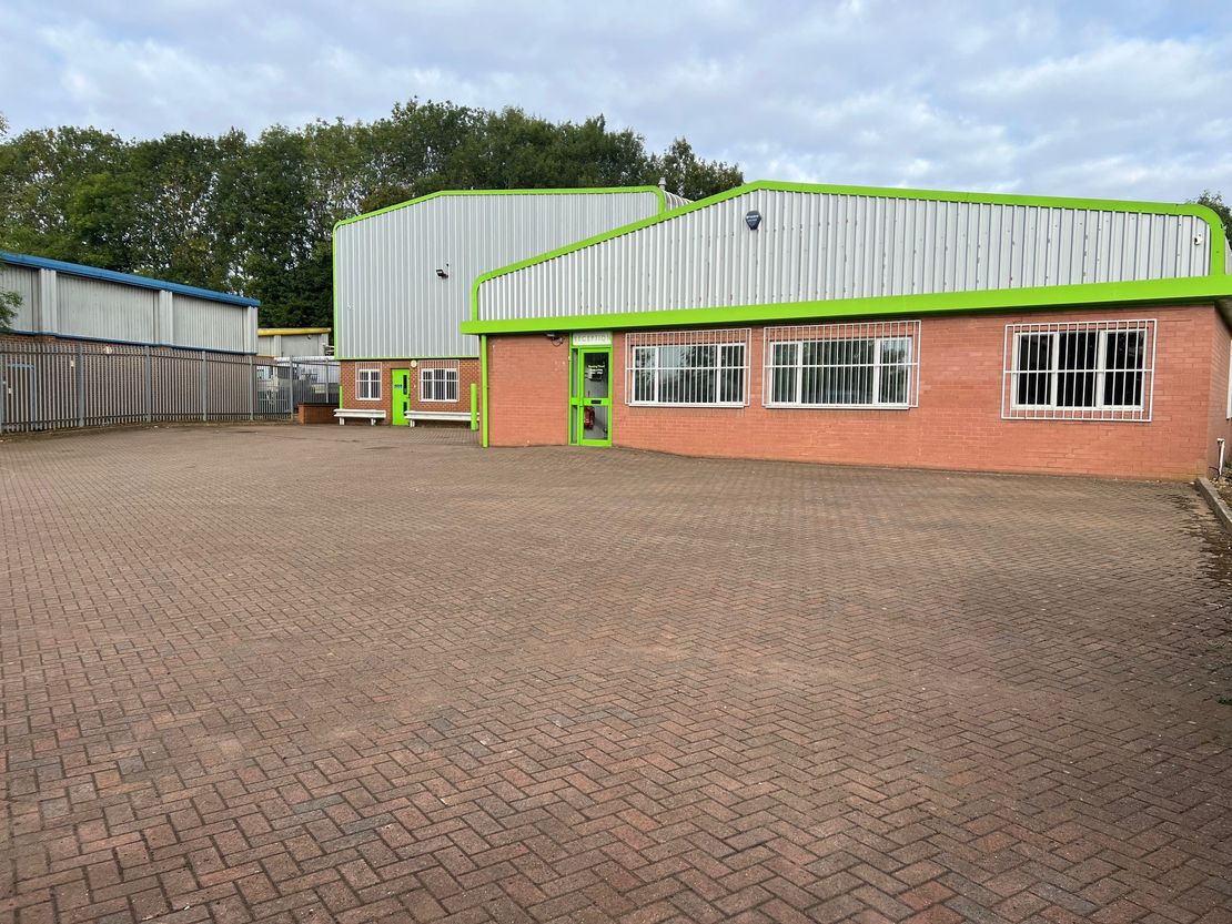 Unit 2, Robinson Close, Telford Way Industrial Estate, Kettering, Northamptonshire, NN16 8PU