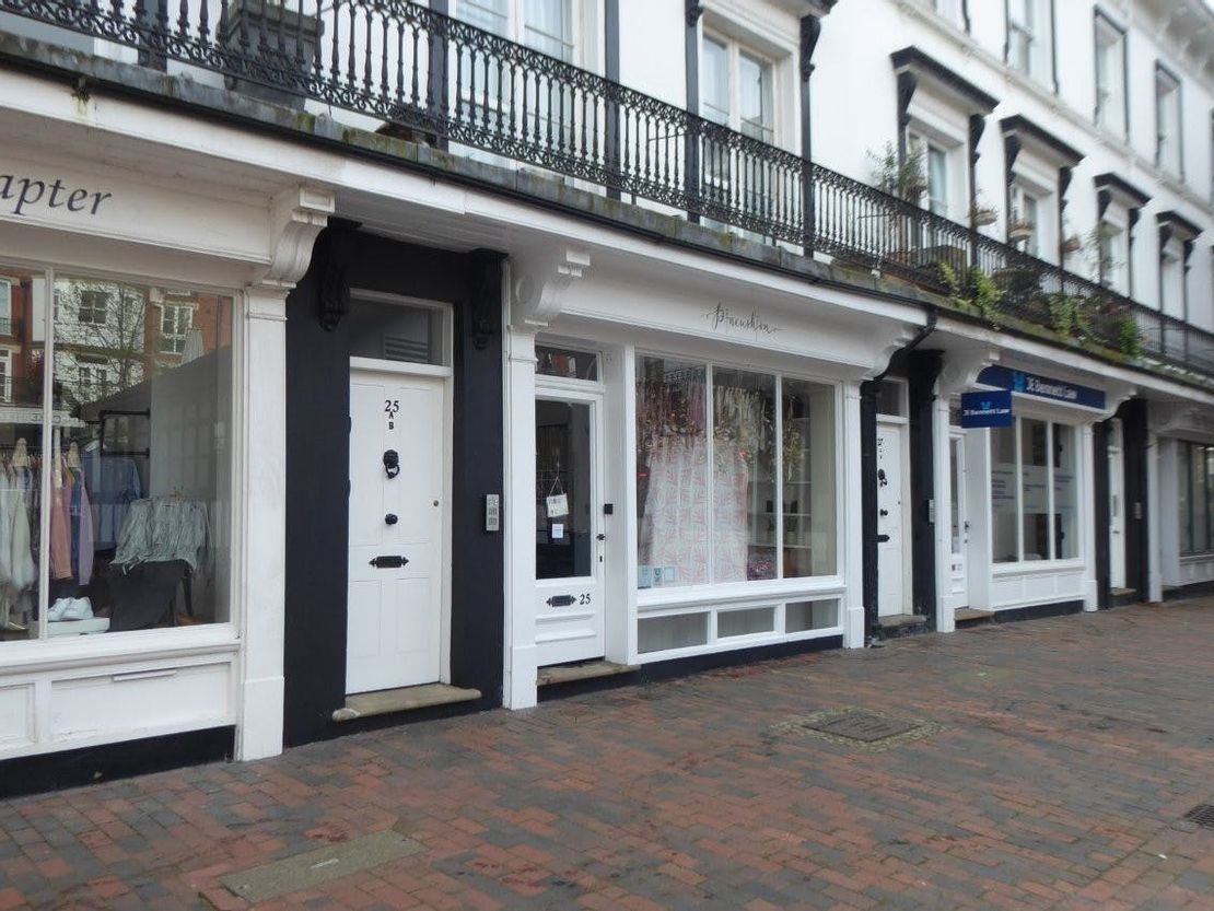 25 The Pantiles, Tunbridge Wells, TN2 5TD