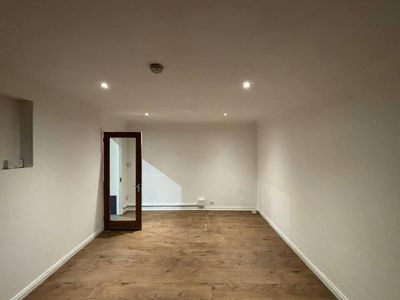 Property Image for 17 Scotts Road, Paisley, PA2 7AN