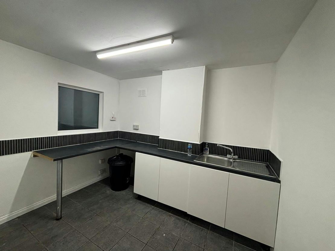 17 Scotts Road, Paisley, PA2 7AN